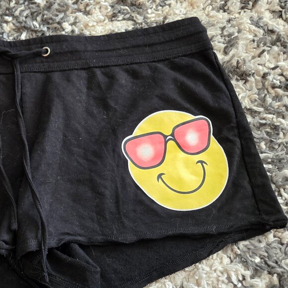 No Boundaries Black Emoji Drawstring Shorts - Cozy Loungewear - XL/XG (15-17) - Picture 2 of 3